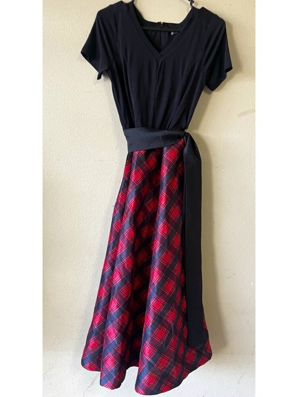 eShakti smal medium Dress Black Red Plaid A Line Midi Short Sleeve Christmas